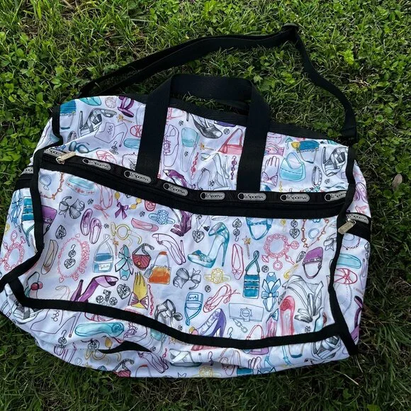 LeSportsac Weekender Travel Duffel Bag - Picture 3 of 3